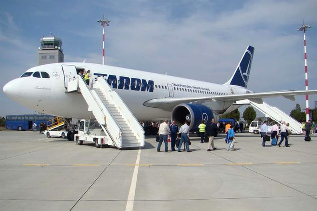 TAROM: anulări și întârzieri