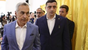 Simion vrea la Cotroceni