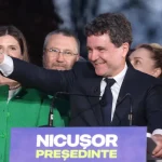 Nicușor Dan zdrobește